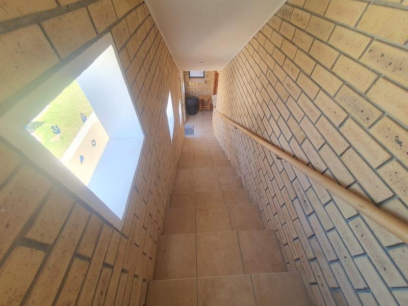 4 Bedroom Property for Sale in Franskraal Western Cape